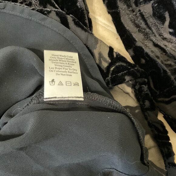 Coldwater Creek Velvet Burnout Blouse top petite XL whimsy Goth Fairy Grunge - Picture 11 of 12